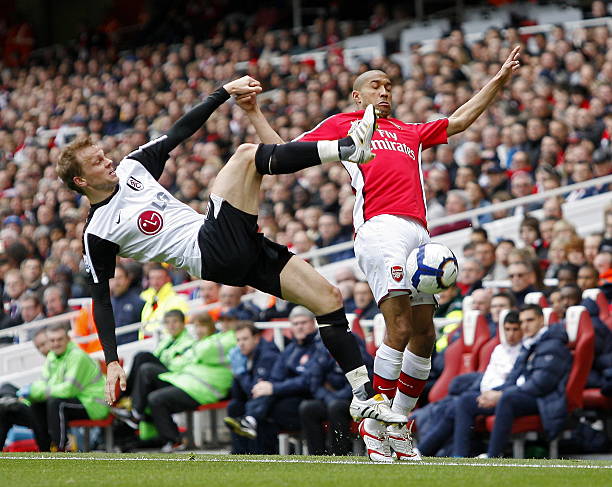 更象征着中 更象征着中