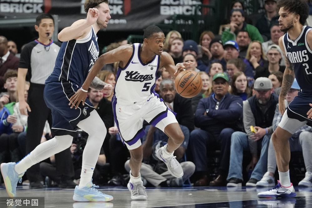 淋漓尽致地 淋漓尽致地