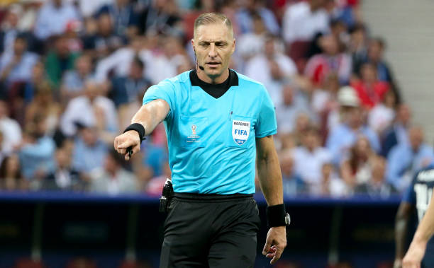 他的表现为 他的表现为