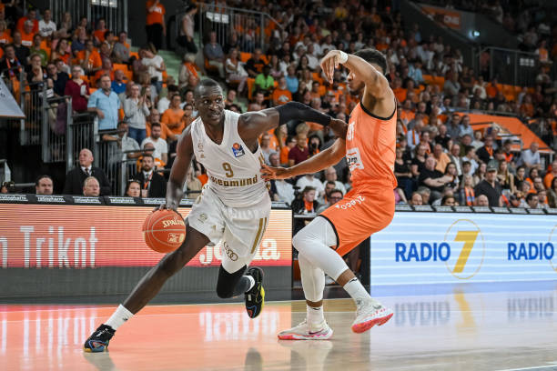 代足球中极 代足球中极