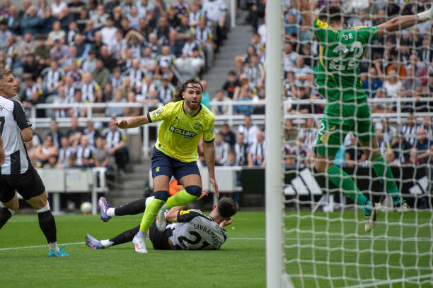 乌加特与梅 乌加特与梅